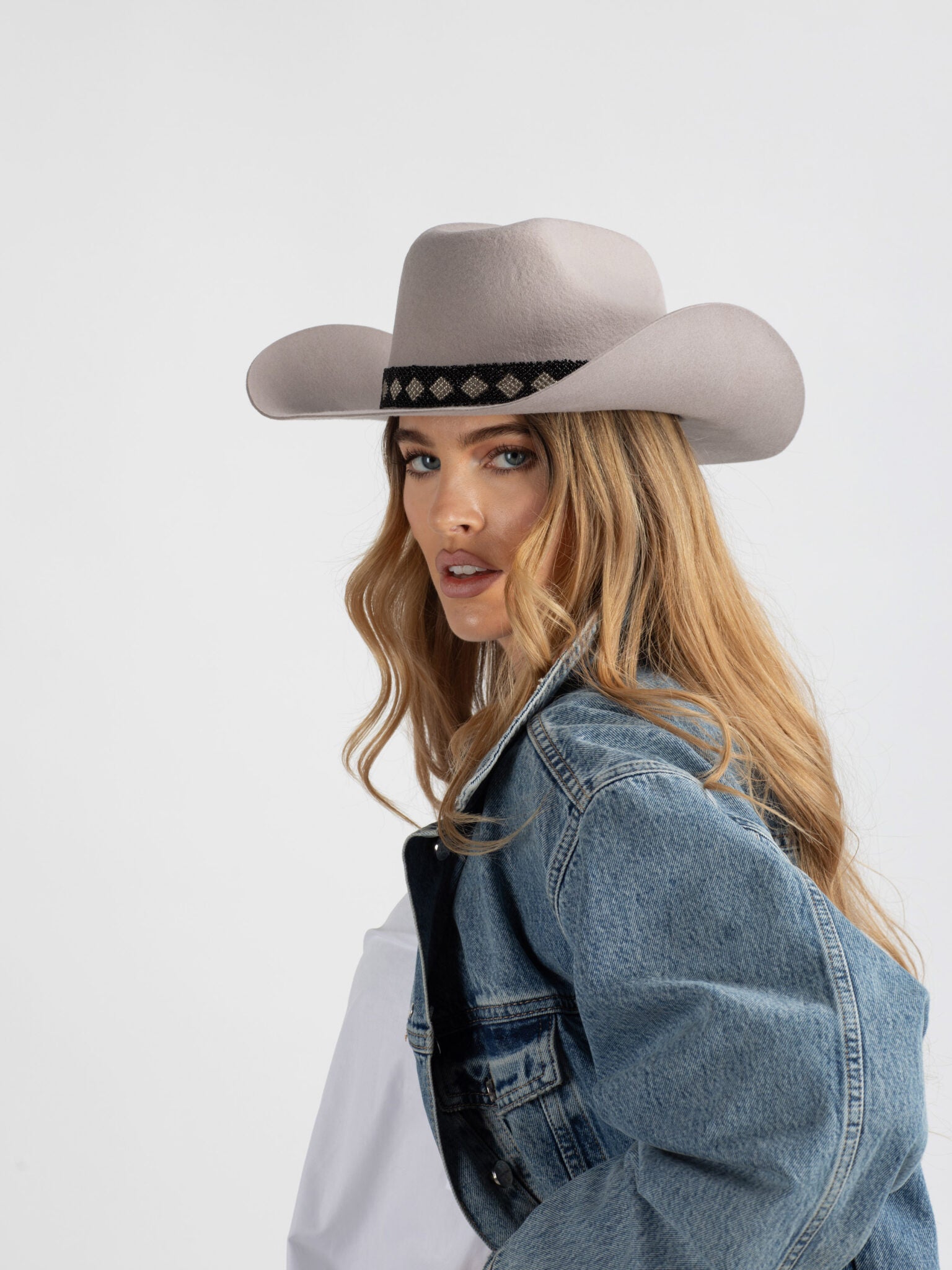 Woman light grey Gahanga cowboy and denim jacket on a white background