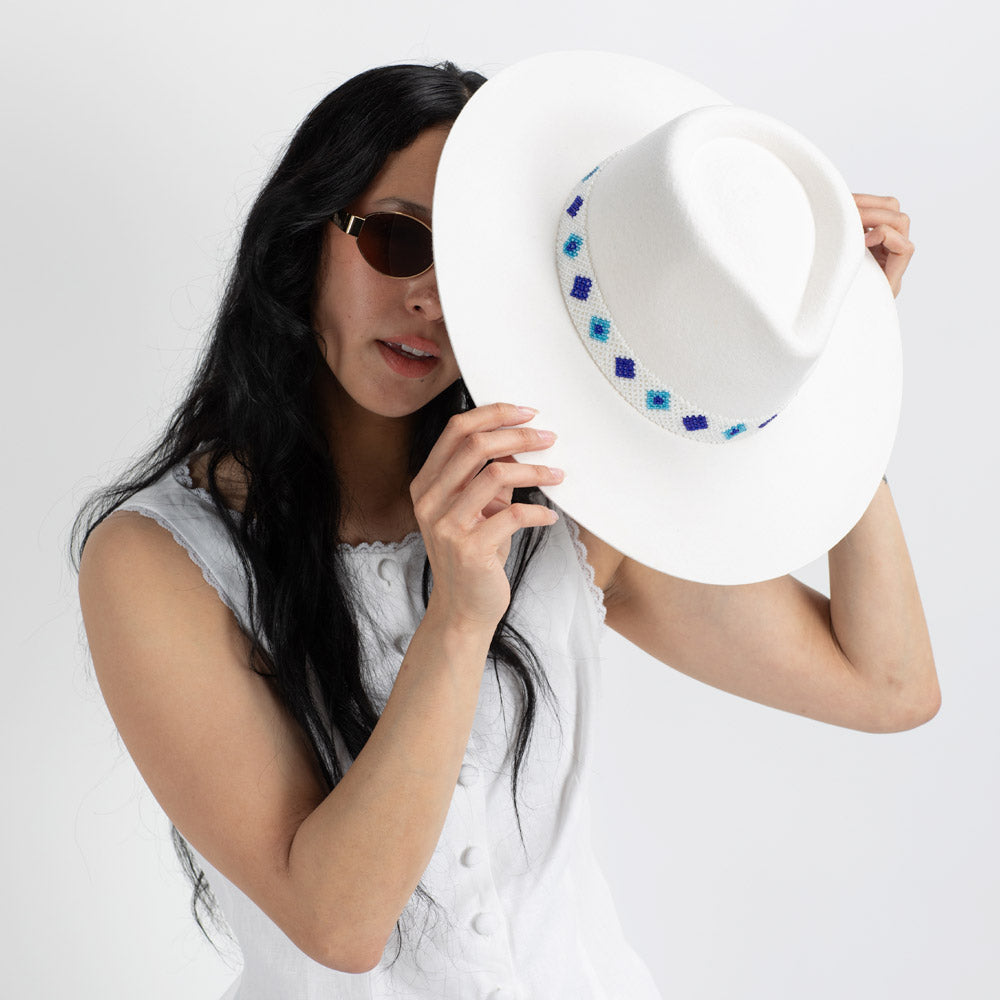 Hat Seniority Style